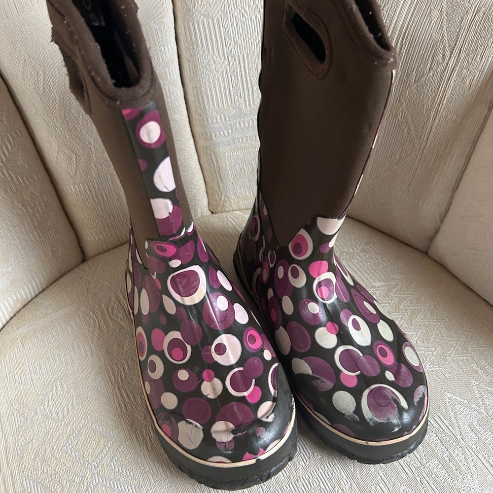 Bogs Purple polka dot big Kids' Boots